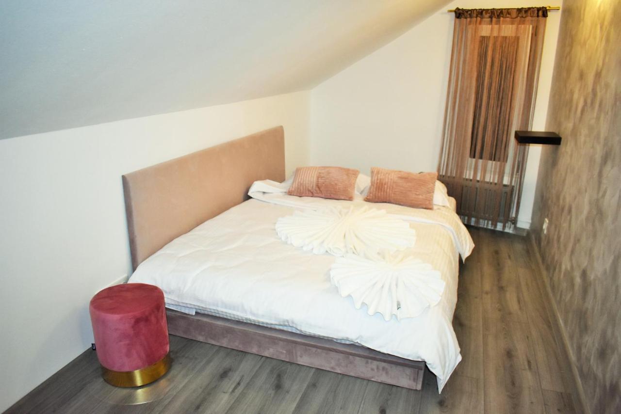 Pensiunea Ober Braşov Extérieur photo